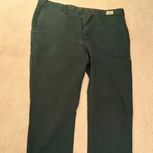 Tommy Hilfiger Green Denton Chinos in Size 34/32